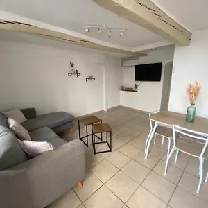  Hébergement de vacances Maison De Village